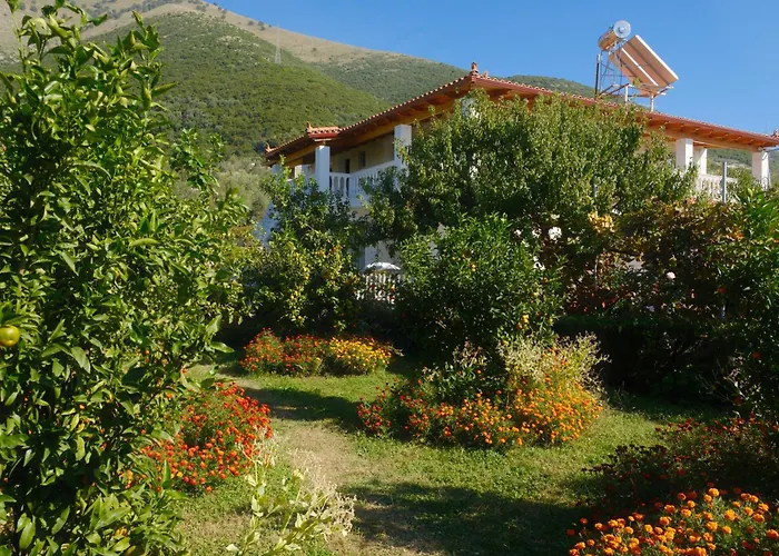 Helen Apartment Lukove